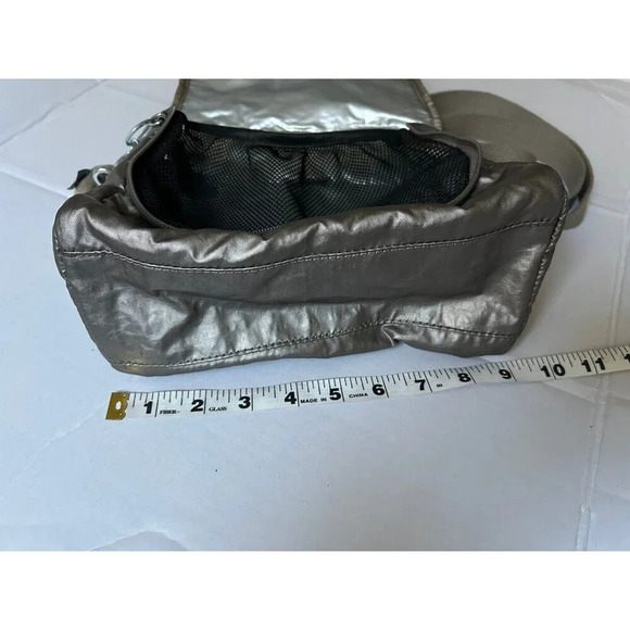 Kipling Metallic insulated lunch bag - Picture 7 of 8